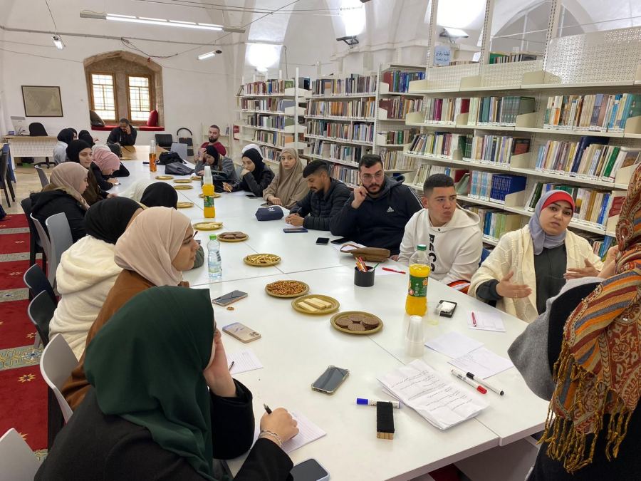 ورشة عمل لمتطوعي جمعية الهلال الأحمر – القدس